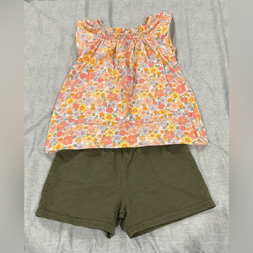 Carter's Toddler Girl's 2 Piece Short Sleeve Ruffle Top & Short Set
